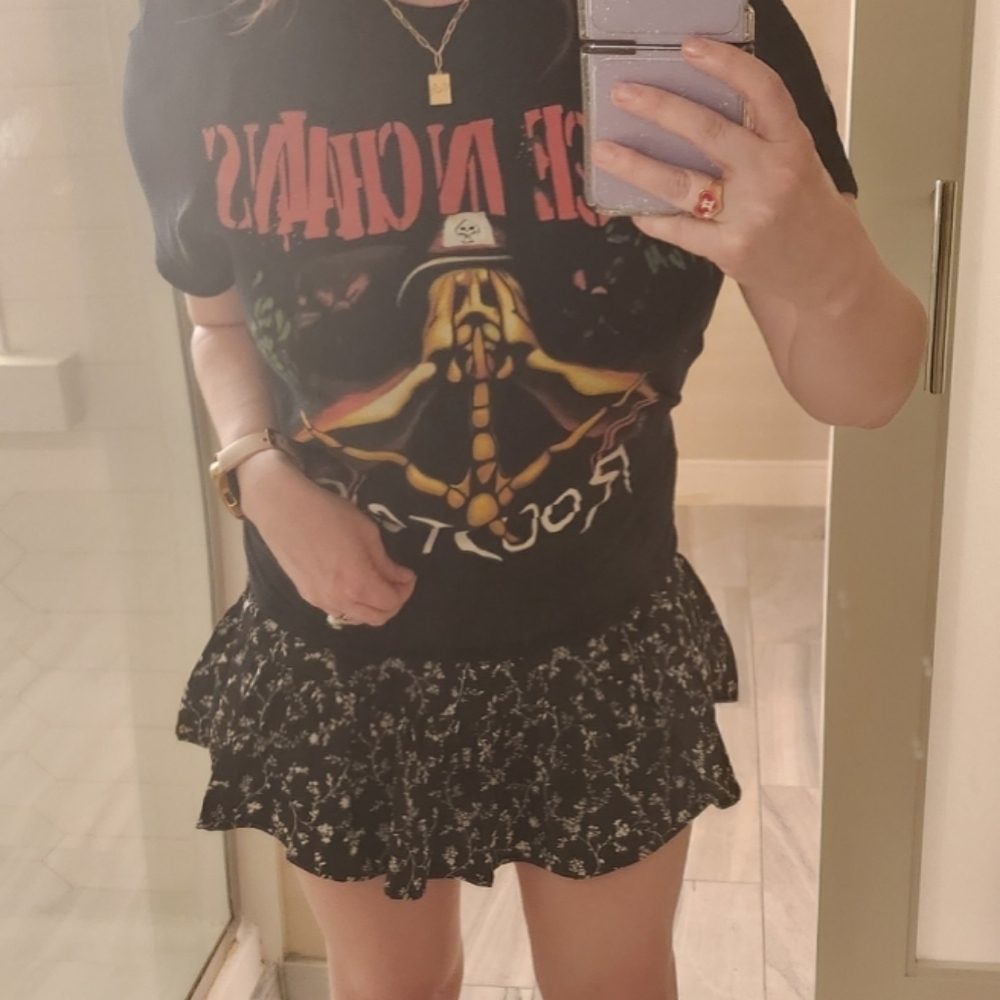 F21 SM Black and White Floral Ruffle Skort - Picture 3 of 7